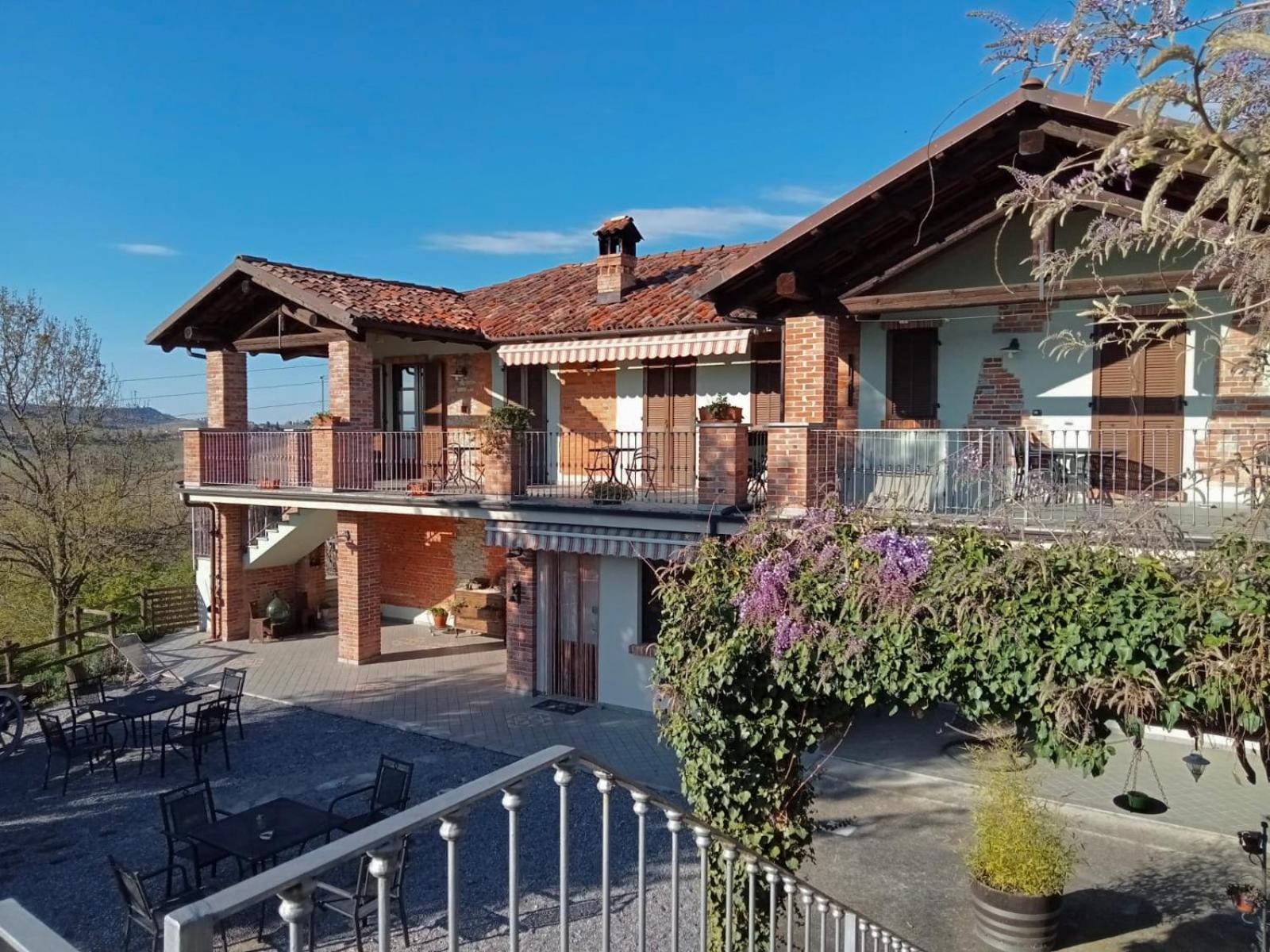 Agriturismo Bric Di Gai 蒙福特达尔巴 外观 照片