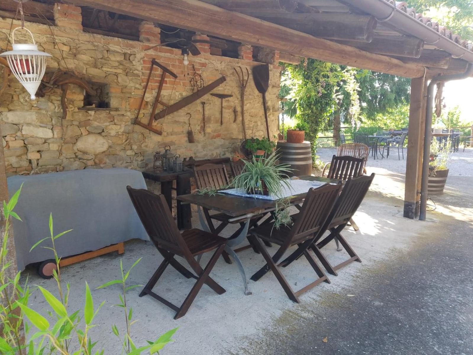 Agriturismo Bric Di Gai 蒙福特达尔巴 外观 照片