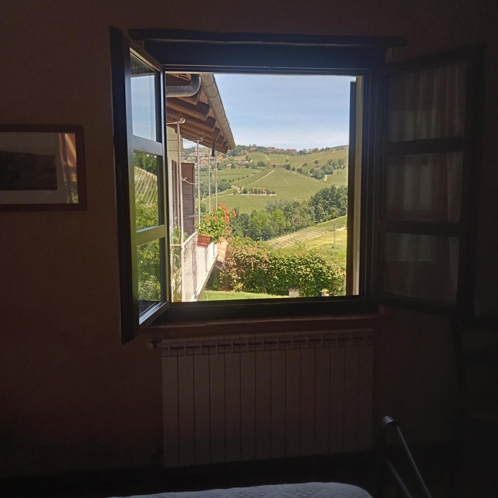 Agriturismo Bric Di Gai 蒙福特达尔巴 外观 照片